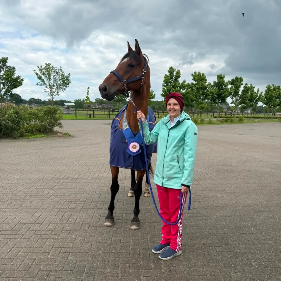Yvanka met Santor en een prijssjerp